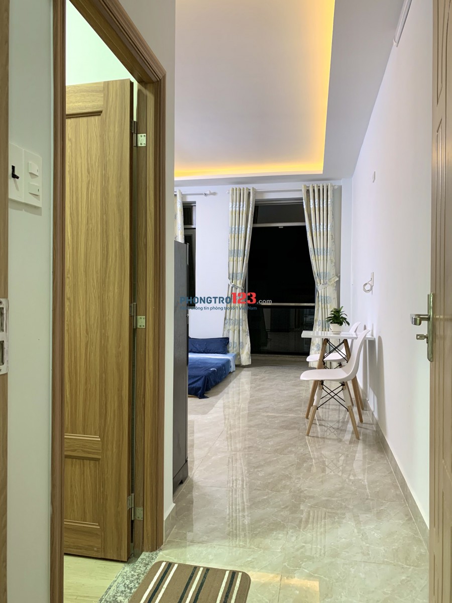 [Mới xây] Phòng trọ 30m2 có nội thất & ban công, @CV Lê Thị Riêng, Quận 10-Tân Bình