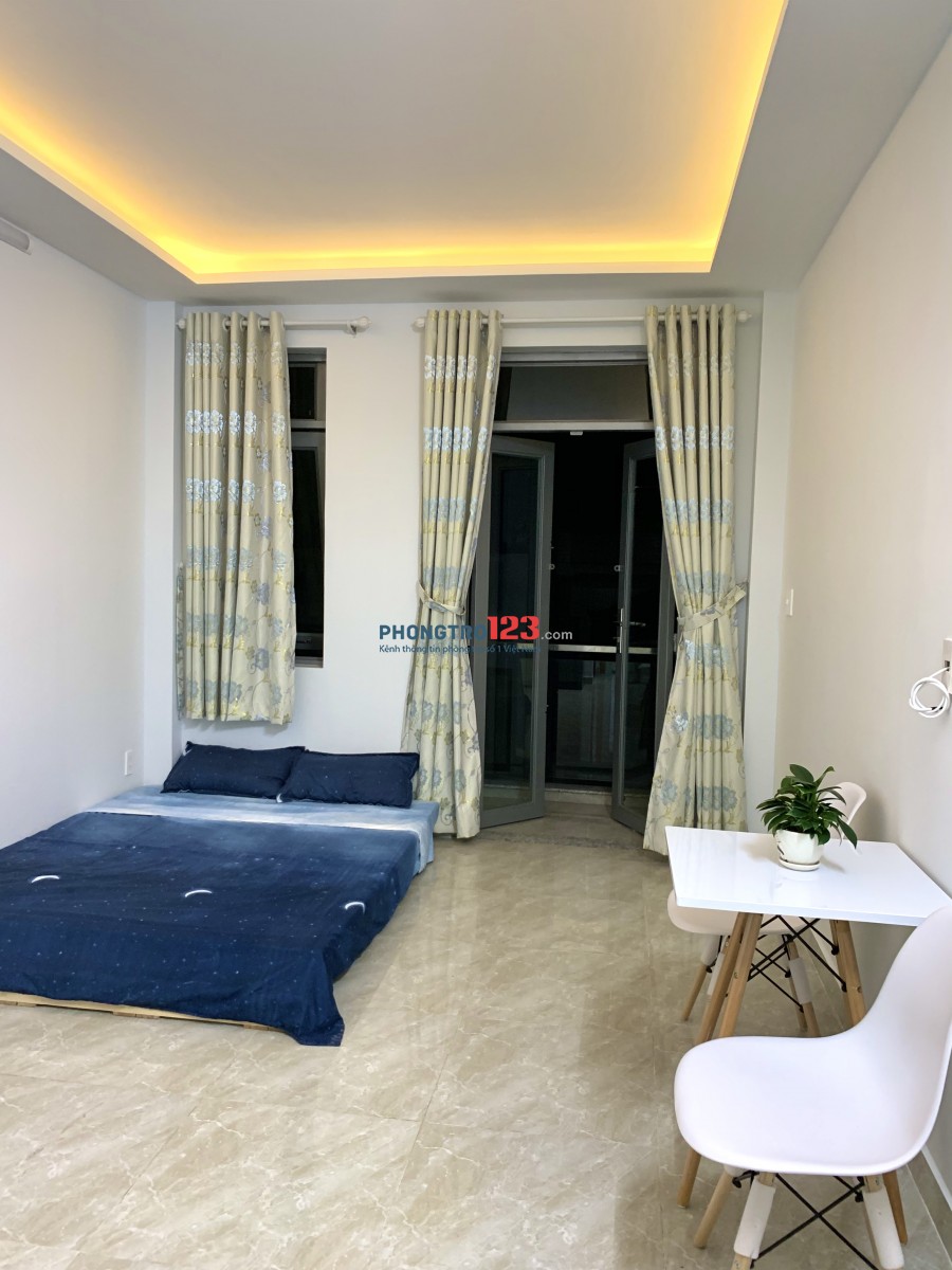 [Mới xây] Phòng trọ 30m2 có nội thất & ban công, @CV Lê Thị Riêng, Quận 10-Tân Bình