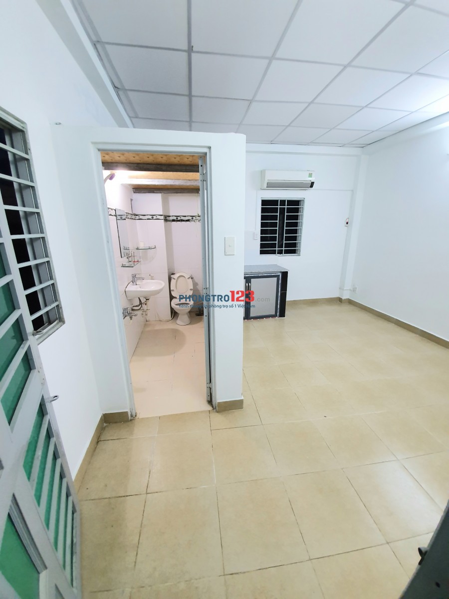 Phòng trọ 25m2 Chấn Hưng, Tân Bình + gần công viên Lê Thị Riêng + FULL nội thất