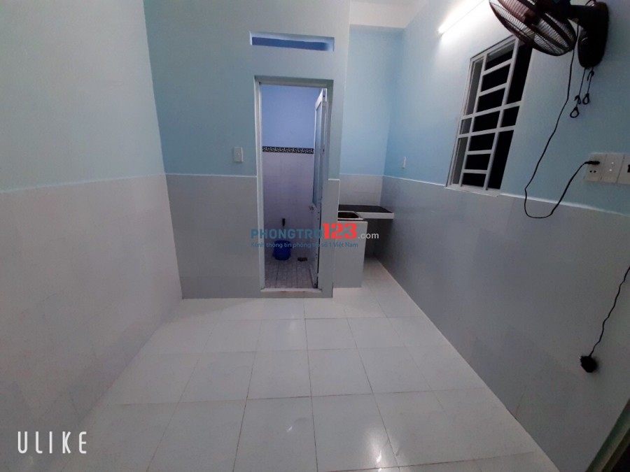Phòng trọ sạch sẽ, thoáng mát có thang máy hiện đại, gần Mã Lò, ngã tư bốn xã