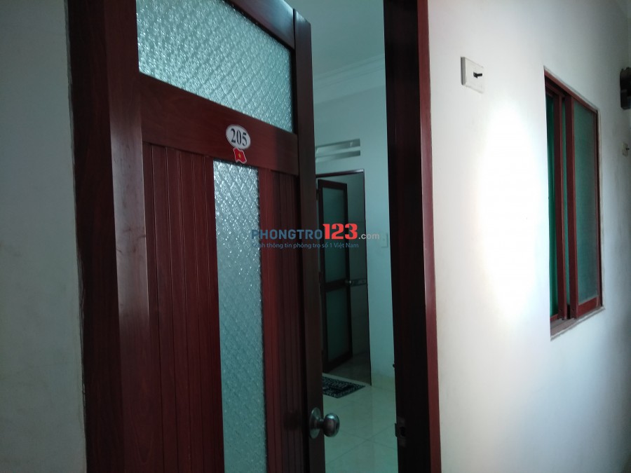 Phòng trọ sạch sẽ tiện nghi gần trường Nguyễn Tất Thành, Q.12