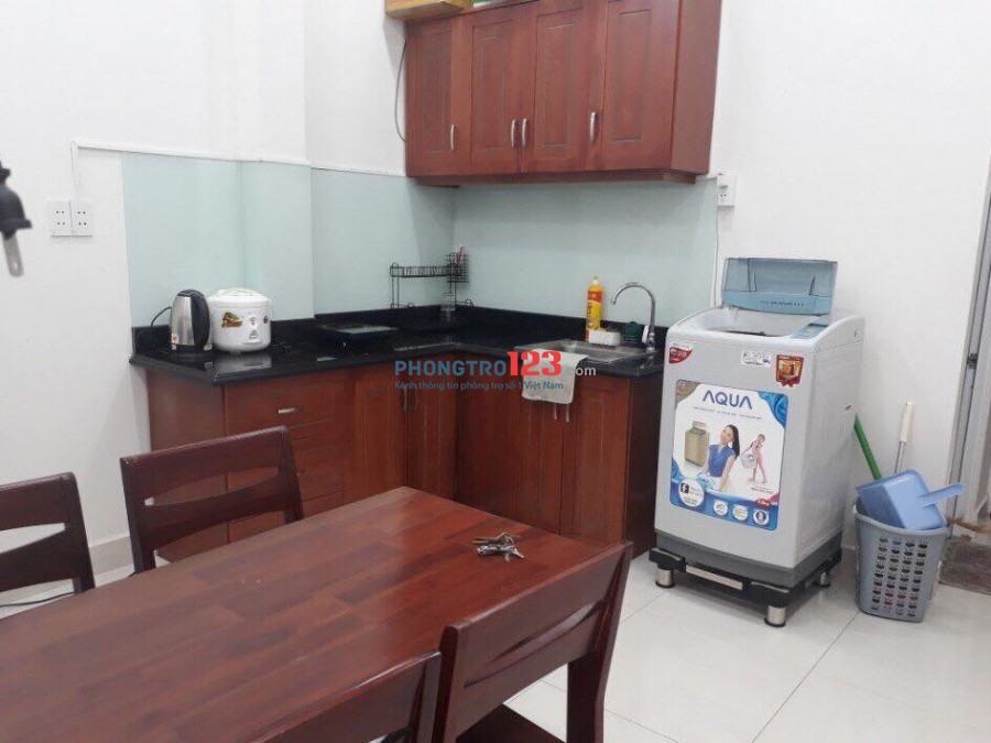 Cho thuê phòng trọ 1PN riêng, full nội thất ngay Etown Cộng Hòa, Tân Bình