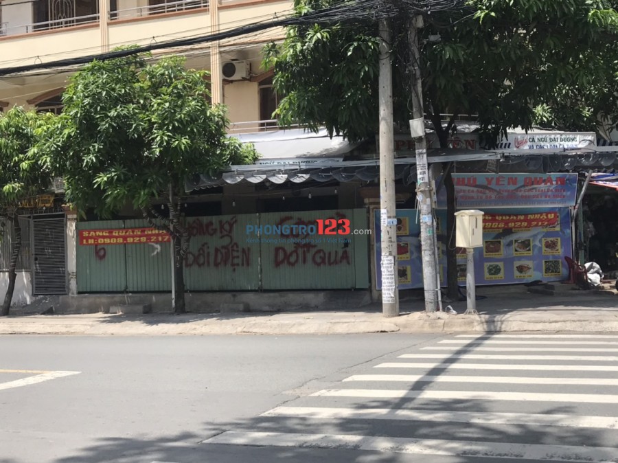 Chính chủ cần sang mặt bằng quán nhậu ngay góc ngã Tư đường Trần Văn Kiểu, P.10, Q.6