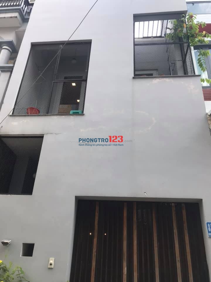 Cho thuê nhà hẻm xe hơi đường số 2, P.Trường Thọ, Quận Thủ Đức. Giá 10tr/th
