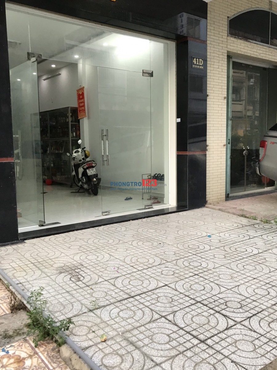 Cho thuê mặt bằng 4x12 có chỗ ở lại tại Cư Xá Bà Điểm, Hóc Môn sát BX An Sương. Giá 5tr/th