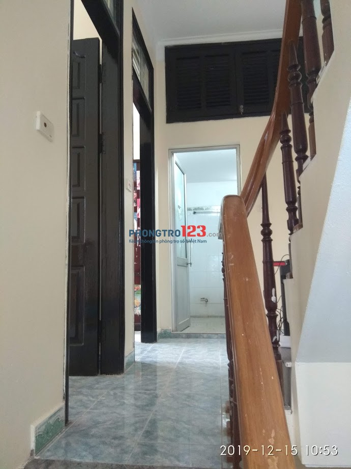 Cho thuê Phòng trọ 2 phòng ngủ DT 45m2, vệ sinh riêng biệt, ban công thoáng mát