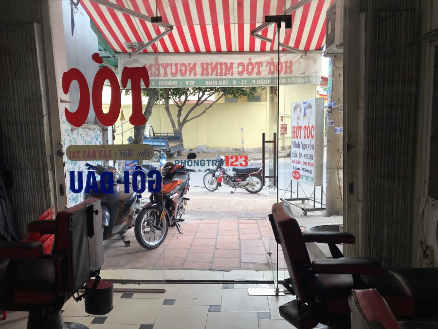 Sang tiệm salon Tóc có sẵn trang thiết bị mặt tiền 87 Nguyễn Đức Thuận P13 Q Tân Bình