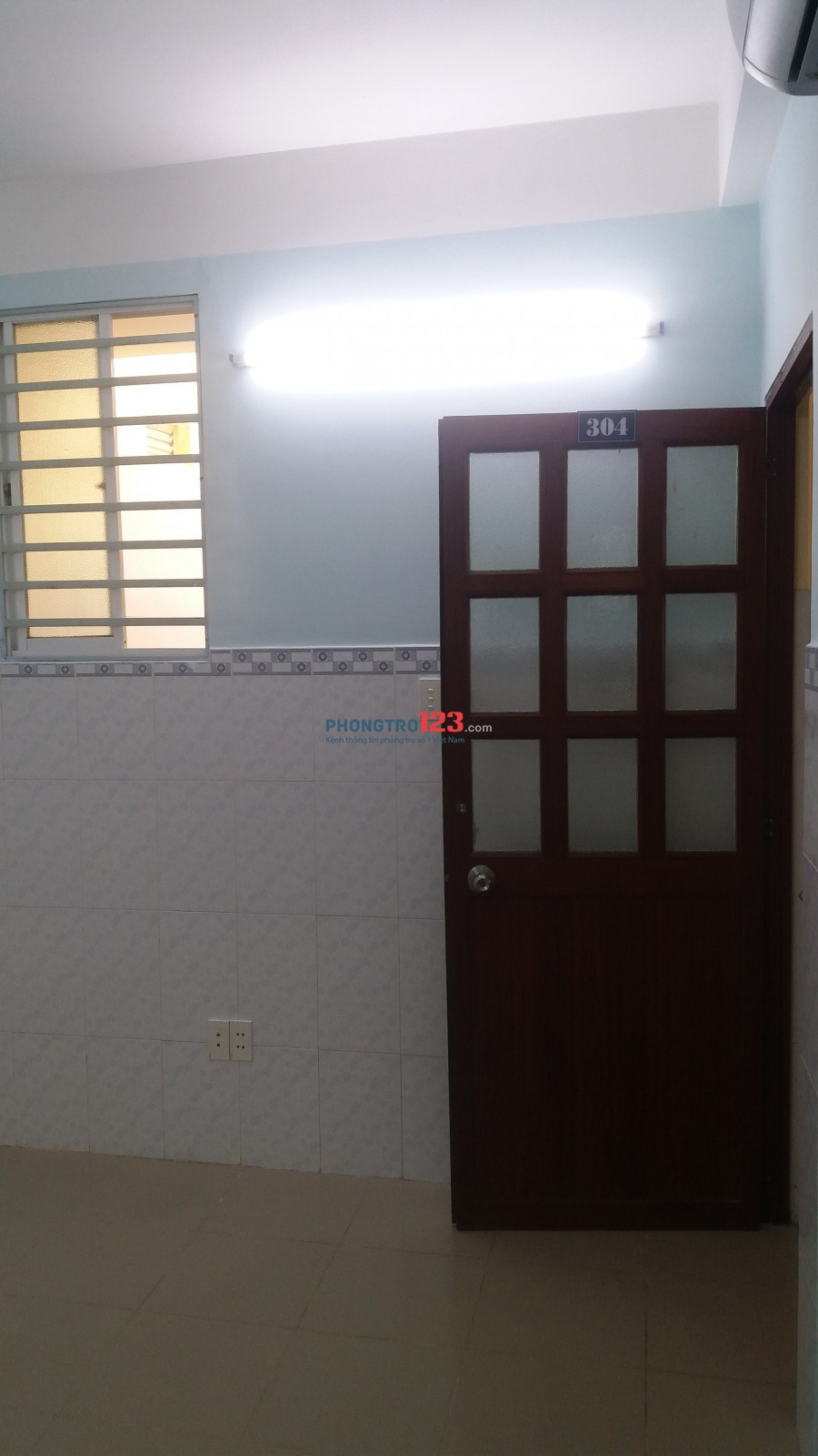 Phòng trọ Quận 3; đường CMT8; 16 m3, 3,3 triệu/tháng