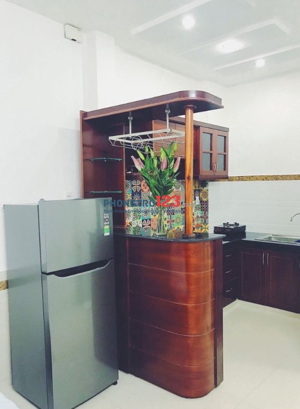 Cho thuê phòng 24m2 đầy đủ nội thất tại hẻm 170D Phan Đăng Lưu Q Phú Nhuận giá 4,5tr/tháng