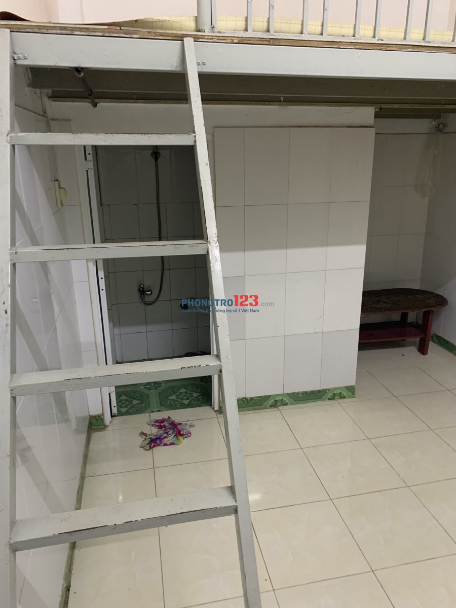 Phòng trọ sinh viên giá rẻ gần trường Đại Học Hutech