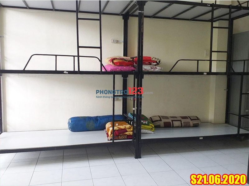 Phòng máy lạnh Quận Bình Thạnh 22.2m² chỉ từ 700k