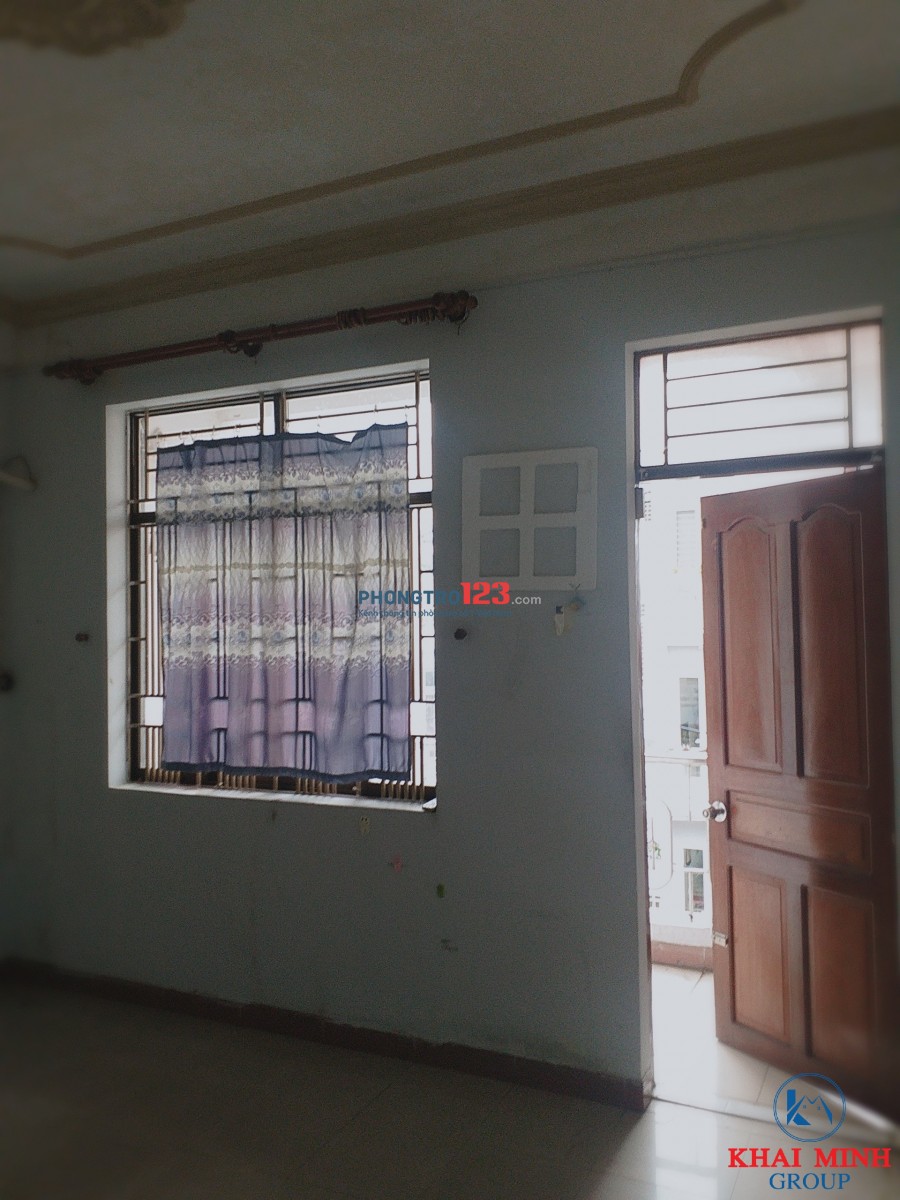 Phòng BAN CÔNG - MÁY LẠNH, bảo vệ 24/24, gần Hàng Xanh