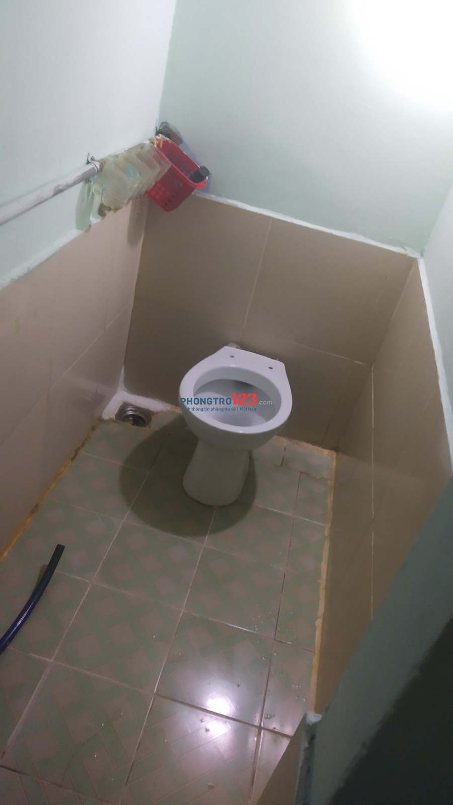 Cho thuê phòng trọ WC riêng có gác lửng giá rẻ tại đường Lạc Long Quân, Quận Tân Bình