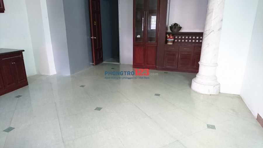 Phòng trong biệt thự Bình Lợi, ngay tầng trệt, 30m2, có hệ thống bếp