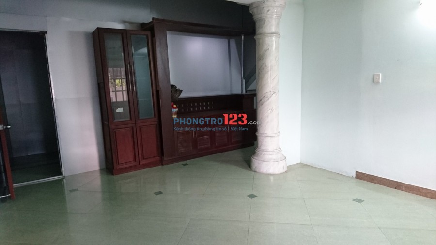 Phòng trong biệt thự Bình Lợi, ngay tầng trệt, 30m2, có hệ thống bếp