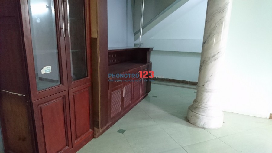 Phòng trong biệt thự Bình Lợi, ngay tầng trệt, 30m2, có hệ thống bếp