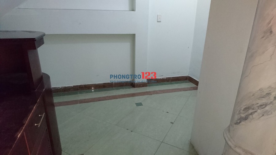Phòng trong biệt thự Bình Lợi, ngay tầng trệt, 30m2, có hệ thống bếp