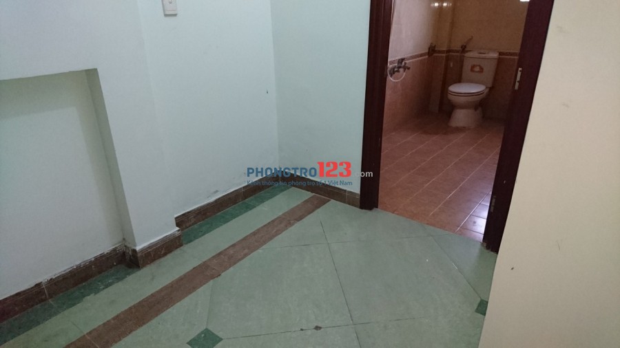 Phòng trong biệt thự Bình Lợi, ngay tầng trệt, 30m2, có hệ thống bếp
