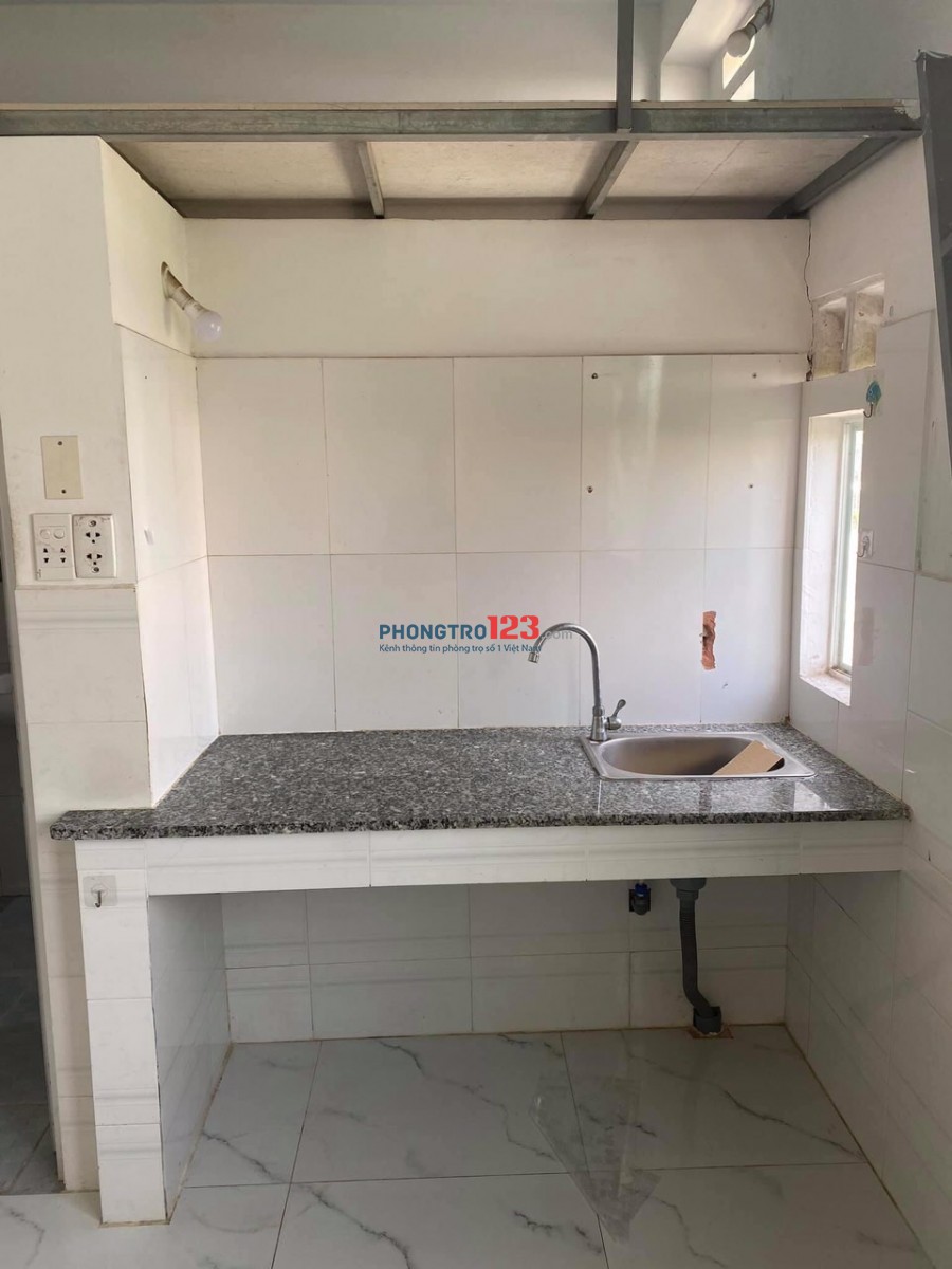 Phòng trọ có gác, bảo vệ 24/24 đường Nguyễn Thị Định Quận 2 giá 2.5tr