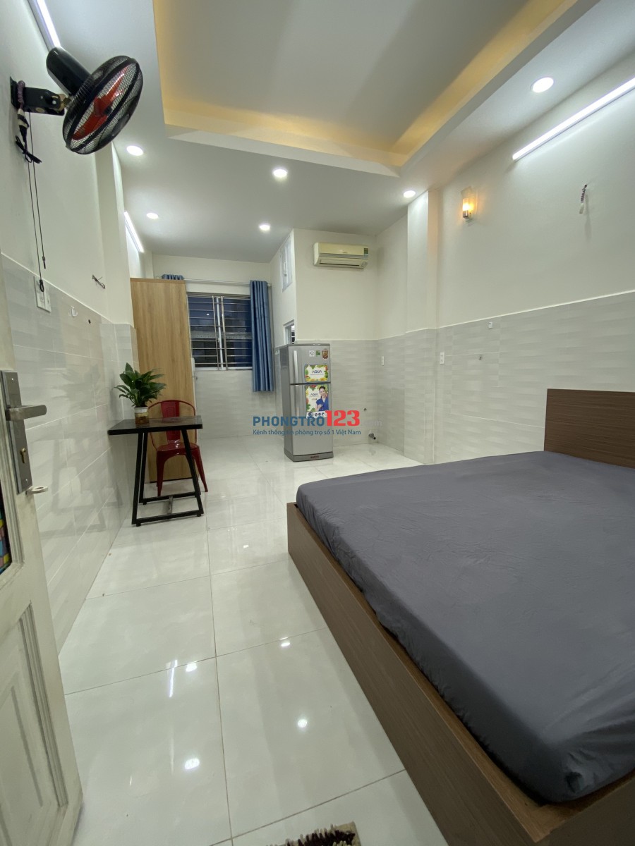 Phòng đủ tiện nghi mặt tiền đường Quận 7, Gần Nguyễn Thị Thập, Lotte mart
