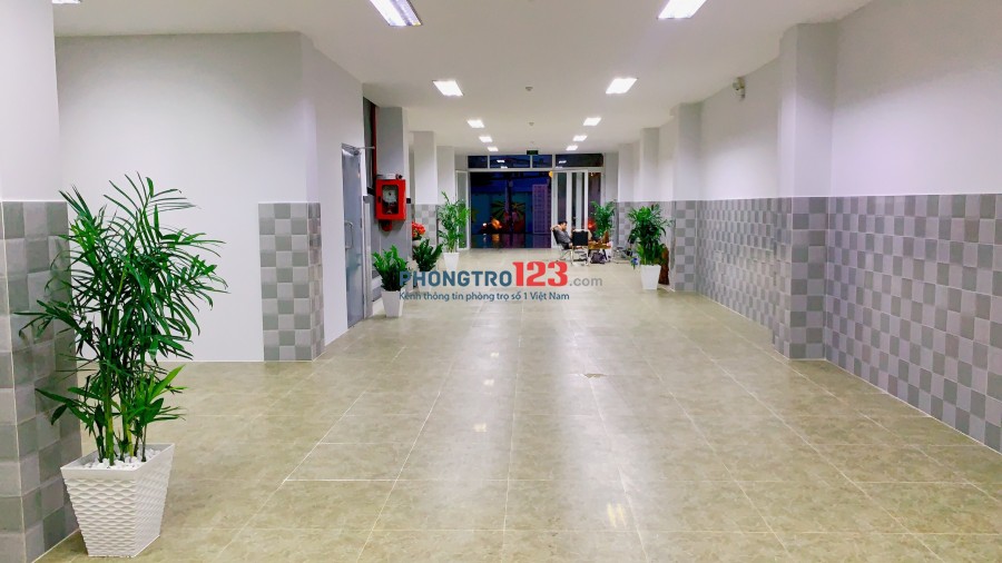 Cho thuê phòng Mặt Tiền 572 Phạm Văn Chiêu chợ Thạch Đà có máy lạnh, thang máy, full tiện ích