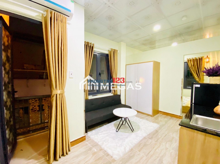 Căn Hộ Hiện Đại Mới Xây Rộng Rãi Có Bancon Thoáng Mát Giá Rẻ Quận 4
