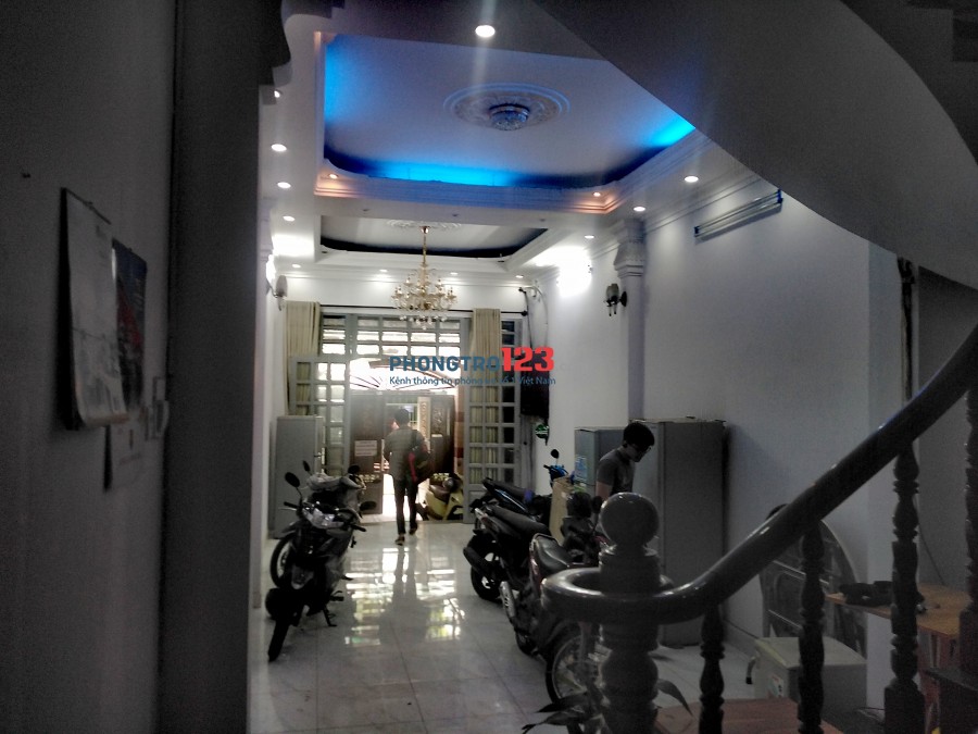 Phòng trọ full nội thất giá sinh viên