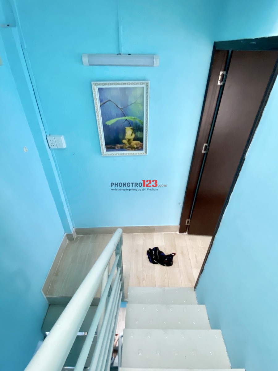 Nhà hẻm xe hơi 1 phòng khách, 1 nhà bếp, 2 phòng ngủ, 3 wc, sân thượng