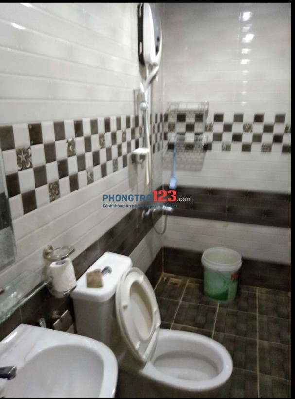 Chính chủ cho thuê căn hộ mới 80m2 2pn 2wc tại La Văn Chí P Linh Trung Q Thủ Đức giá 8,5tr/th