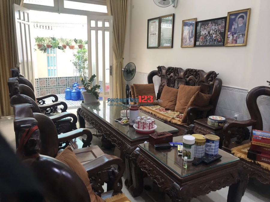 Cho thuê mặt bằng văn phòng 50m2 có sân để xe tại 162/1 Nguyễn Thái Sơn P4 Q Gò Vấp