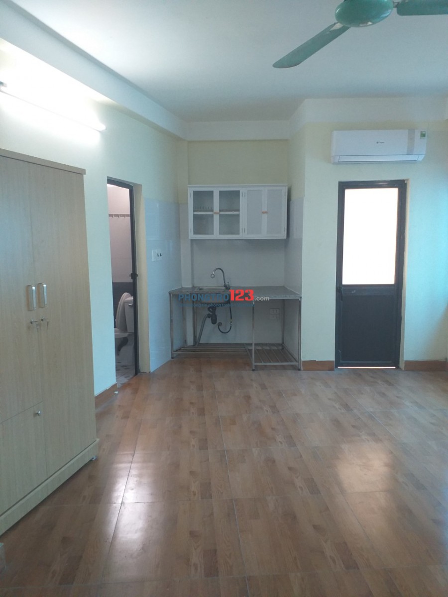 Cho thuê phòng trọ 25m2 đủ đồ, đường Mễ Trì Hạ, đối diện KeangNam
