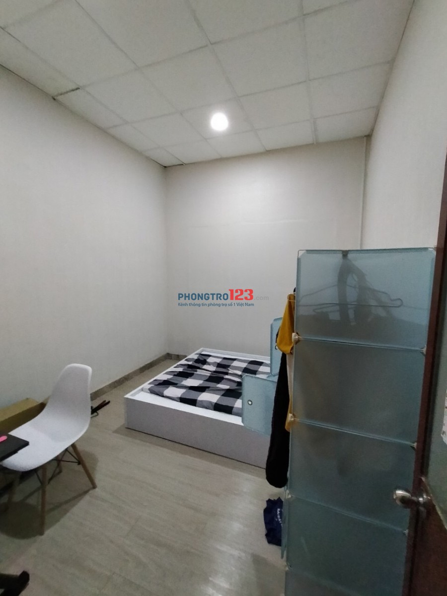 Cho thuê phòng 20m2 đầy đủ nội thất nhà mặt tiền 282 Hoàng Văn Thụ P4 Q Tân Bình