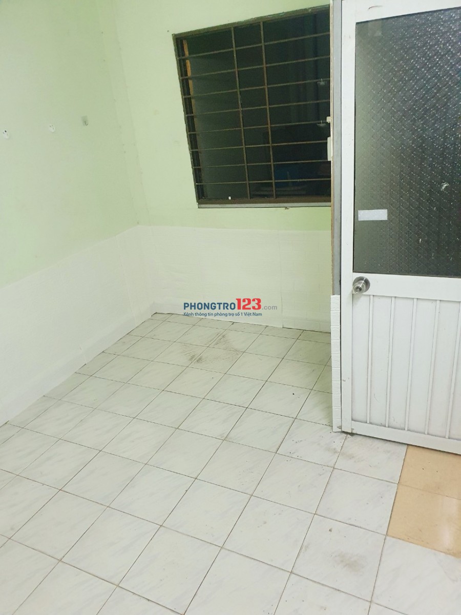 Phòng GIÁ RẺ, gần Hàng Xanh- ĐH Hutech, 69/28 D2