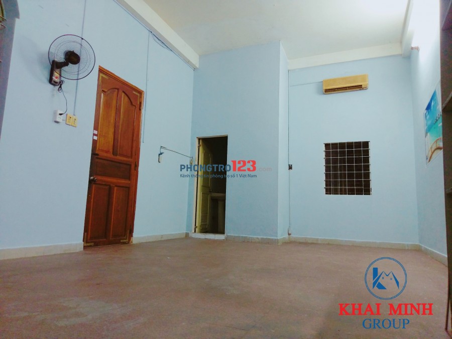 Phòng 35m2 có MÁY LẠNH - KỆ BẾP, gần ĐH Hutech - Hàng Xanh, 69/28 D2