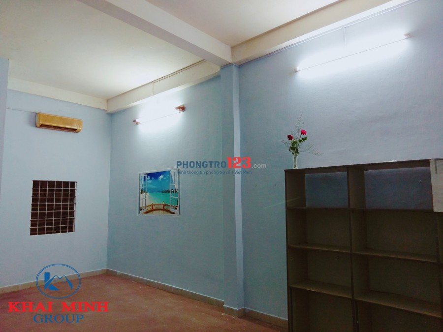 Phòng 35m2 có MÁY LẠNH - KỆ BẾP, gần ĐH Hutech - Hàng Xanh, 69/28 D2