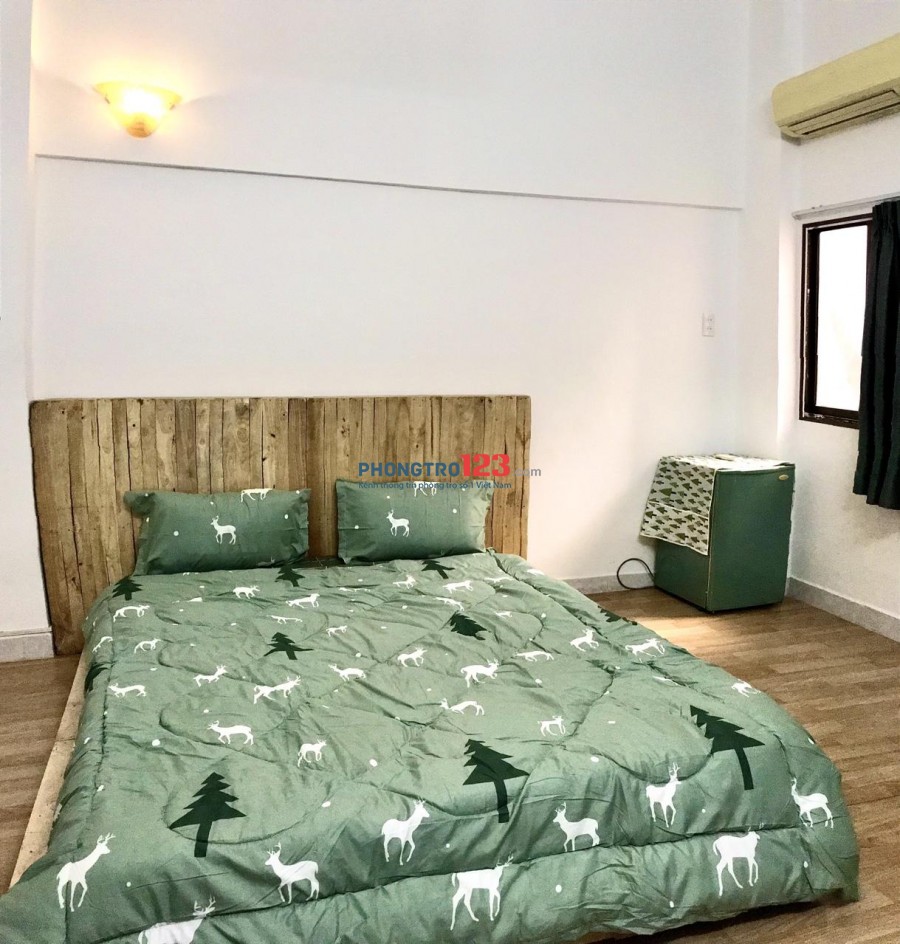 Phòng Trọ Cho Thuê Giá Rẻ View Ban Công Diện Tích 30m2