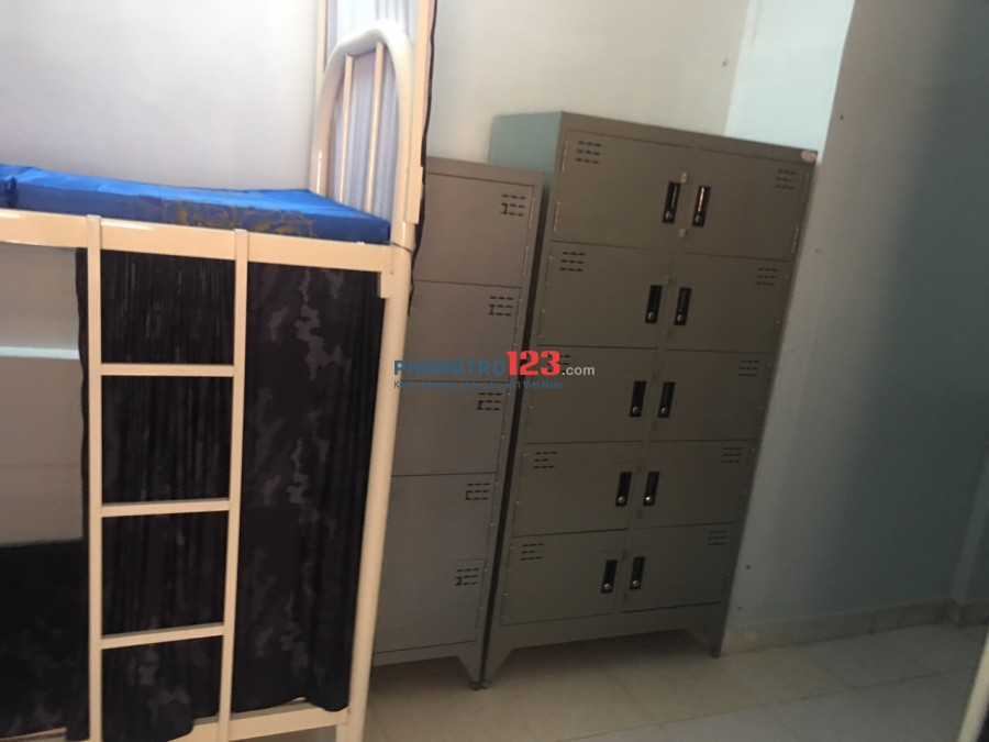 Cho thuê ký túc xá 1,200.000, bao điện nước, có máy giặt. Địa chỉ 269/11 Nguyễn Trãi, phường Nguyễn Cư Trinh Quận 1.
