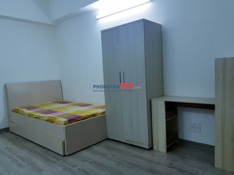 Cho thuê Phòng trong Căn hộ (80m2) Chung cư 1050 Chu Văn An, 2 PN lớn, 2WC, nội thất, cửa sổ