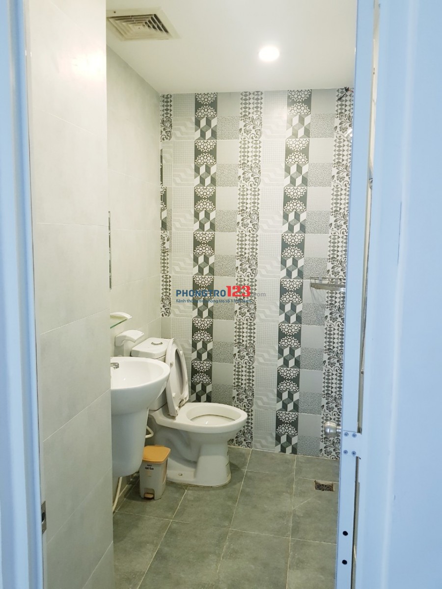 Cho thuê Phòng trong Căn hộ (80m2) Chung cư 1050 Chu Văn An, 2 PN lớn, 2WC, nội thất, cửa sổ