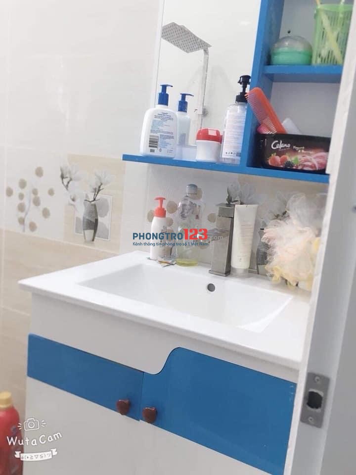 Cần tìm nữ ở ghép căn hộ dịch vụ full nội thất cao cấp