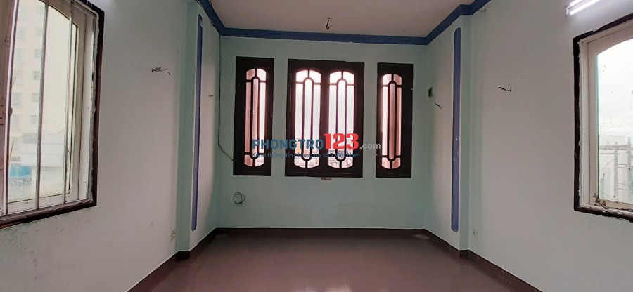 Phòng 50m2, WC RIÊNG, có cửa sổ, gần ĐH Hutech CS2, 716 Xô Viết Nghệ Tĩnh