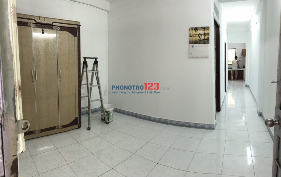 Chính chủ cho thuê căn hộ Chung Cư 2H Đinh Bộ Lĩnh P15 Q Bình Thạnh DT 64m2 có 2pn