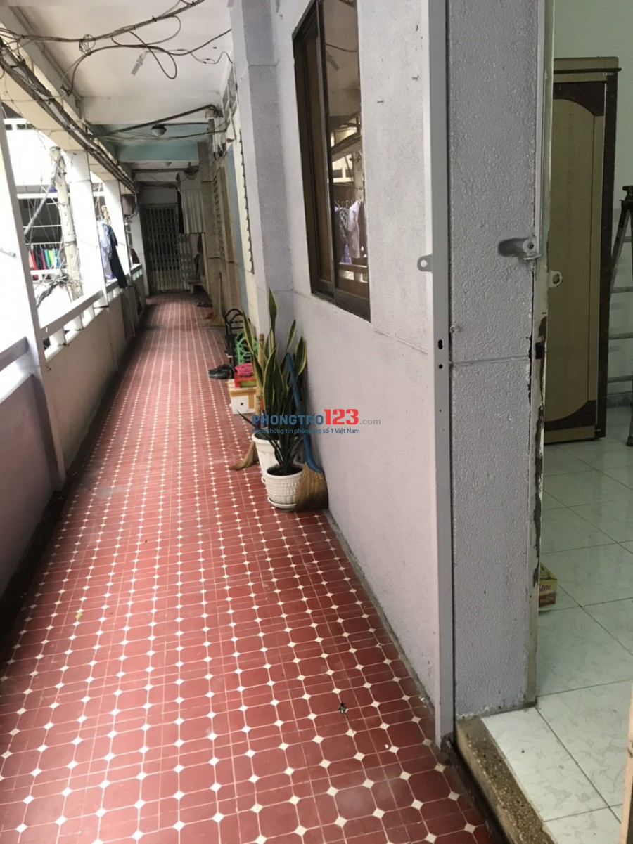 Chính chủ cho thuê căn hộ Chung Cư 2H Đinh Bộ Lĩnh P15 Q Bình Thạnh DT 64m2 có 2pn