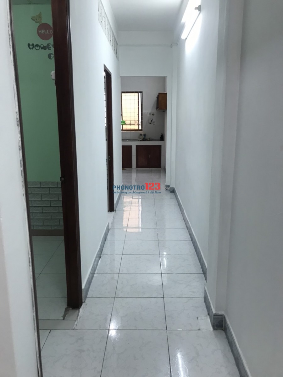 Chính chủ cho thuê căn hộ Chung Cư 2H Đinh Bộ Lĩnh P15 Q Bình Thạnh DT 64m2 có 2pn