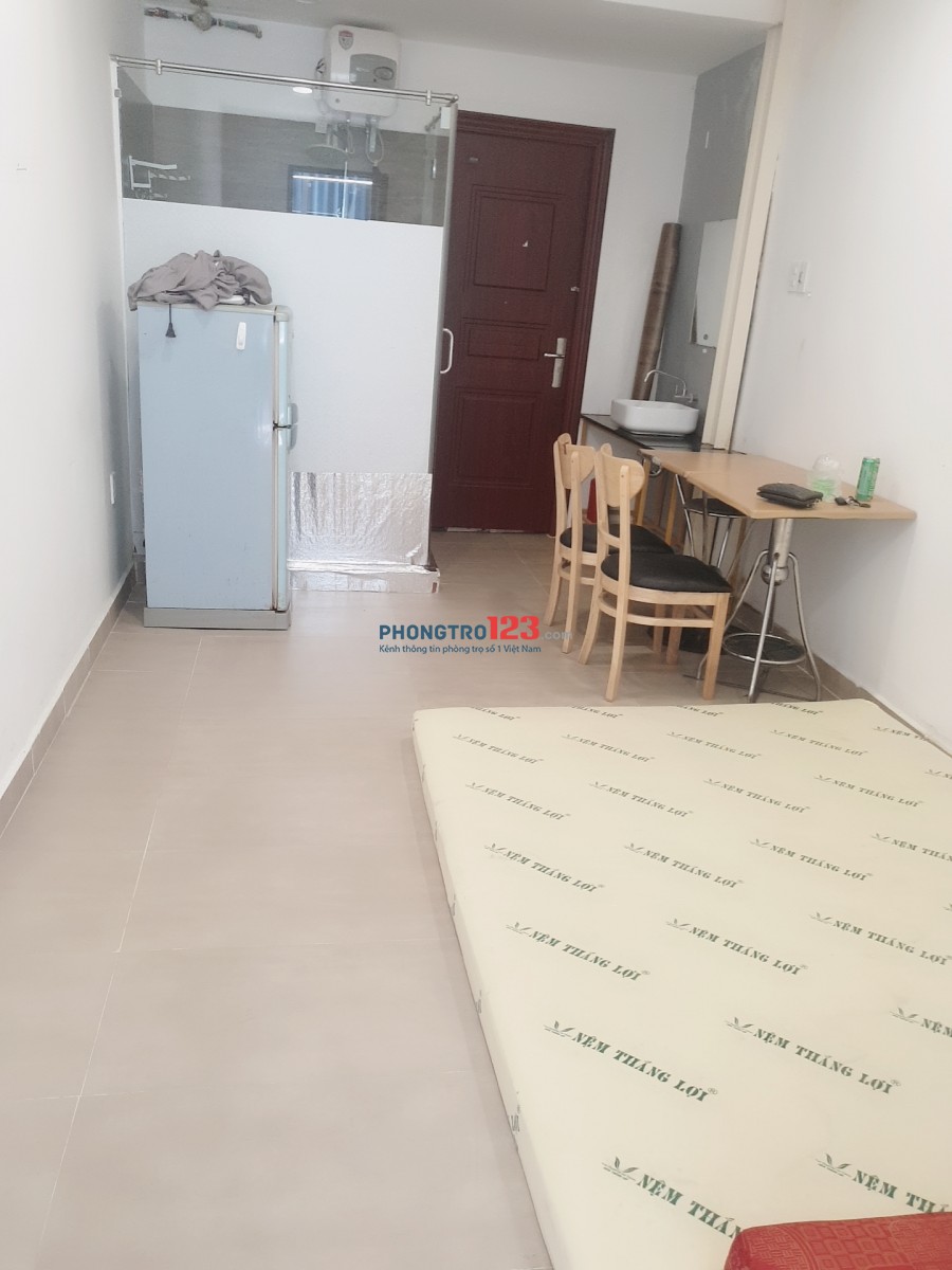 Phòng trọ đầy đủ nội thất diện tích 35m2 cho thuê giá 4,5 triệu/tháng
