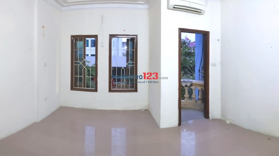 Phòng trọ 15-25m2 ngõ 61 Hoàng Cầu, có điều hoà