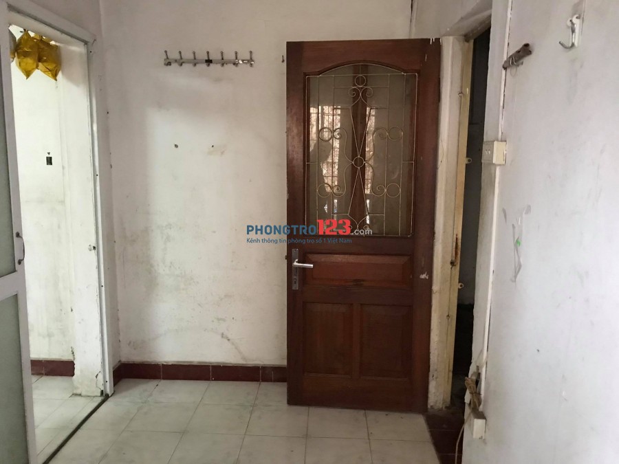 Cho thuê căn hộ tầng 4 khu vực Nghĩa Tân đầy đủ tiện nghi