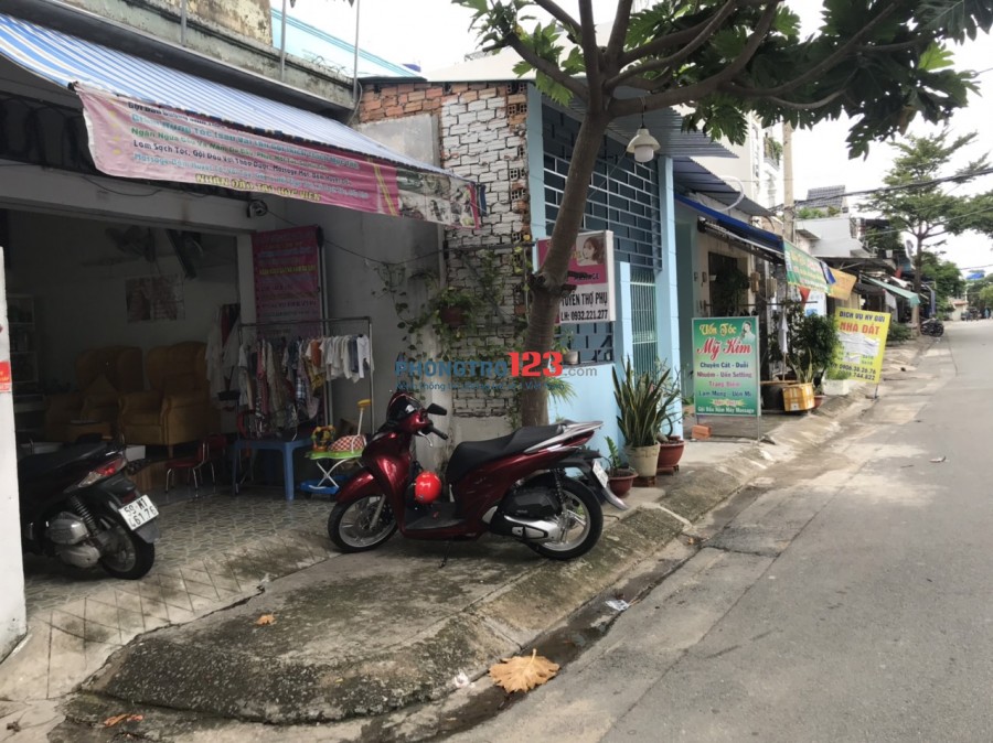 Cần Sang Salon Tóc đầy đủ vật dụng nhà MT 24 Đường liên khu 8-9 P Bình Hưng Hòa A Q BTân
