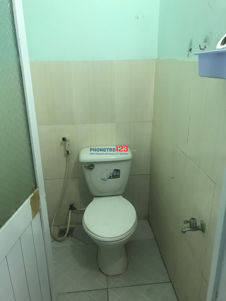 Phòng trọ ngay đường LÊ VĂN LƯƠNG (2 tầng)