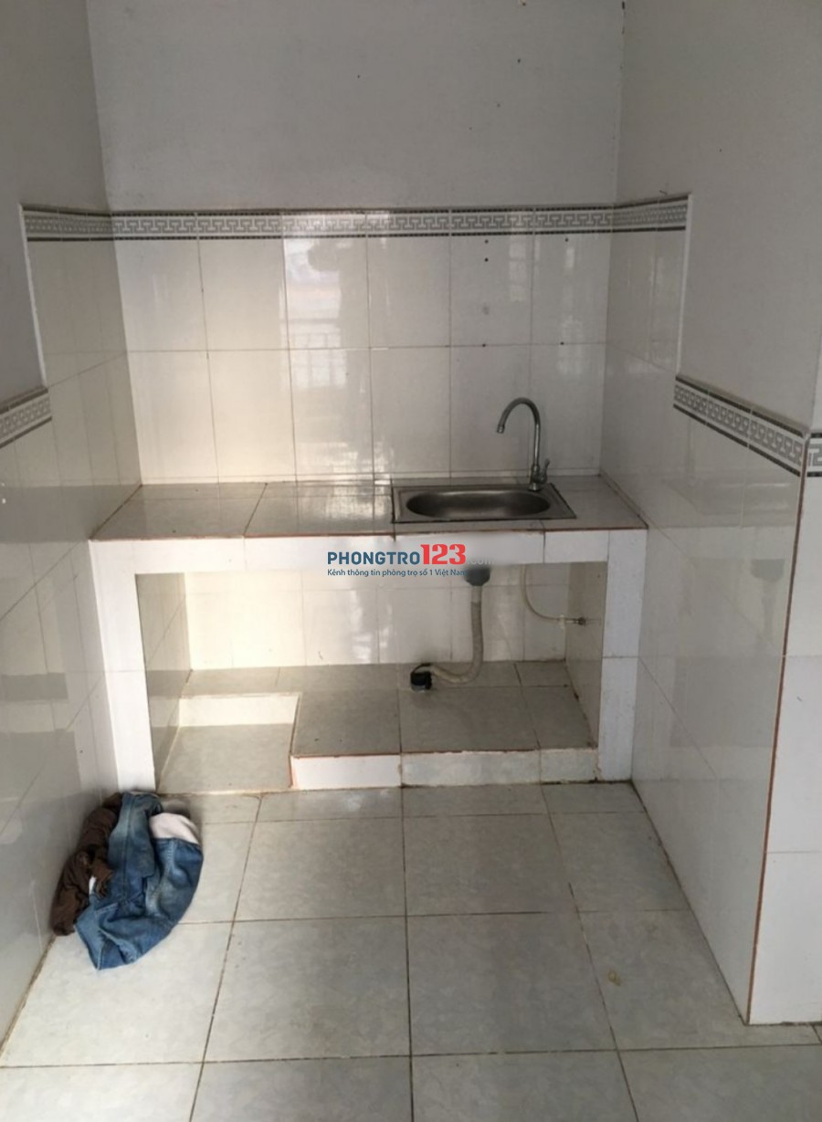 Chính chủ cho thuê phòng trọ có gác wc riêng bếp tại hẻm 1333 Huỳnh Tấn Phát Q7 Giá 2,2tr/th